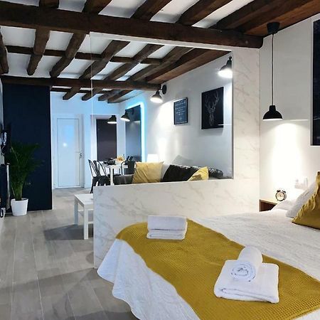 Apartamento VUT- La Deliciosa Sotillo de la Adrada Exterior foto